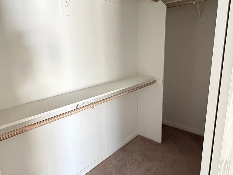 1555 Taylor Ln — Photo 19
