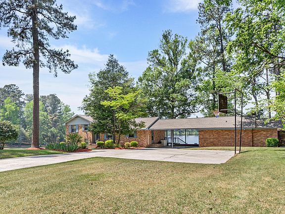 4th image of 1286 Dogwood Dr