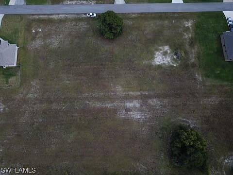 2nd image of 2700 NE Juanita Pl