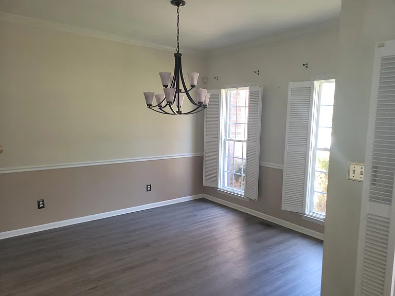 618 Millrun Ct — Photo 10