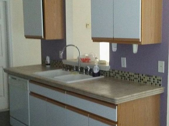 5th image of 3530 Monument Dr