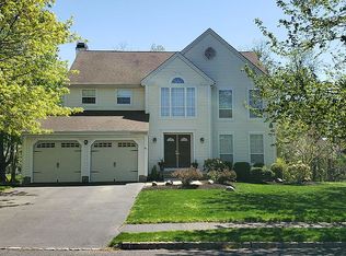 45 Mohawk Trl, Branchburg, NJ 08876