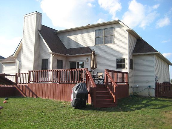 4th image of 483 Sugar Maple Ln