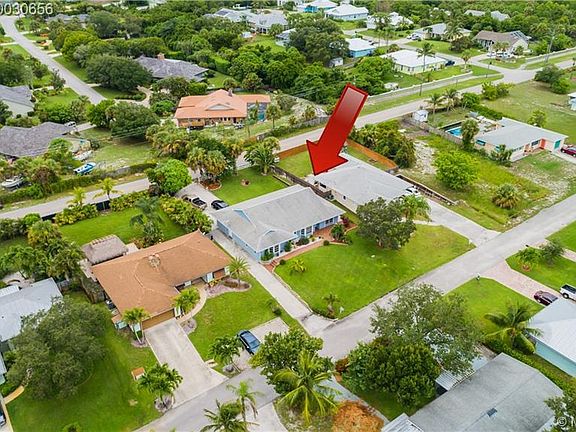 5th image of 3764 NE Barbara Dr