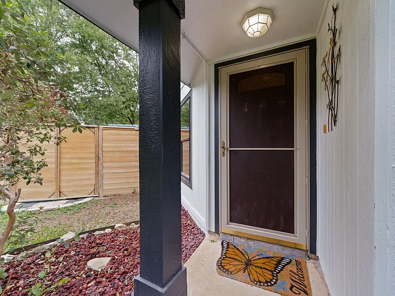 14911 Enchanted Castle — Photo 4