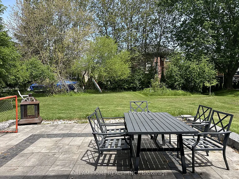 51 Dunn Dr — Photo 11