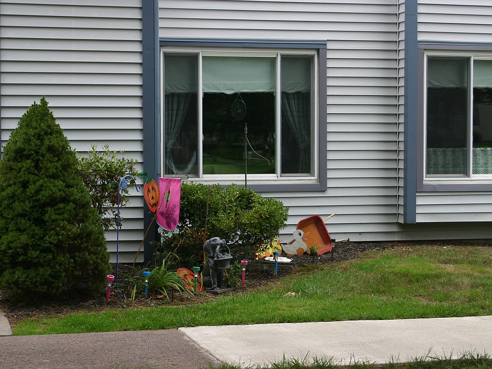 1st image of 139 Candlewood Dr