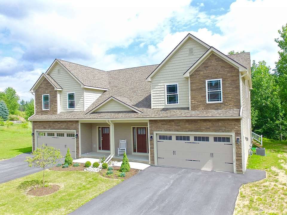 1st image of 15 Secretariat Ln
