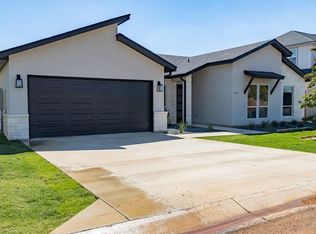 125 Madrona Ln, Fredericksburg, TX 78624