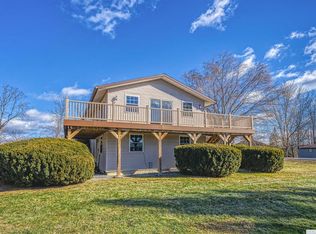 23 Lisa Ln #J46, Athens, NY 12015