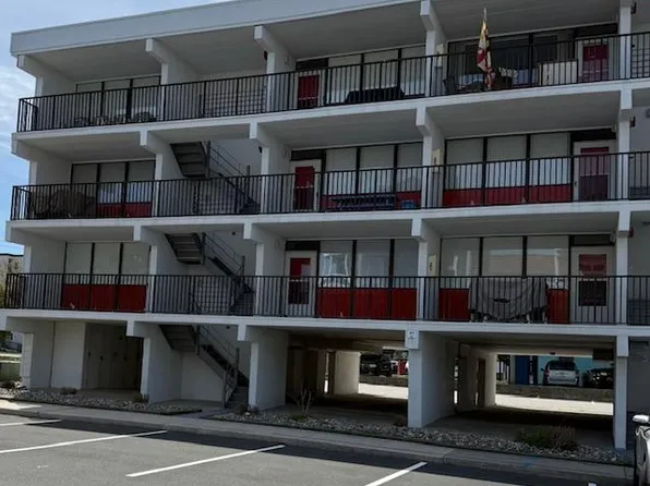 11 124th St #303, Ocean City, MD 21842