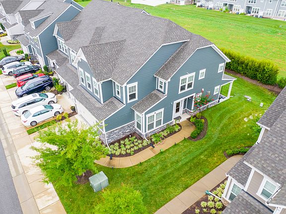 3rd image of 10638 Benmable Dr