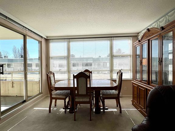 3rd image of 8238 Saba Rd #501