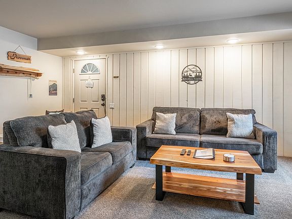 4th image of 244 Lakeview Blvd #111