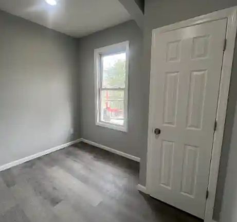 3rd image of 107 Cedar Ave Floor 1