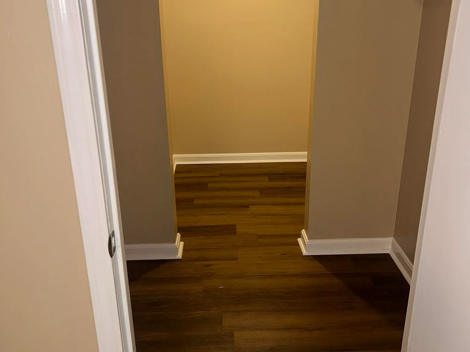 2 bed, 1.0 bath, 810 sqft, $700 — Photo 4