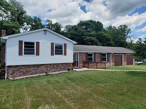 2nd image of 209 Kimberly Ln