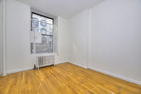 Rented by Bond New York | media 19