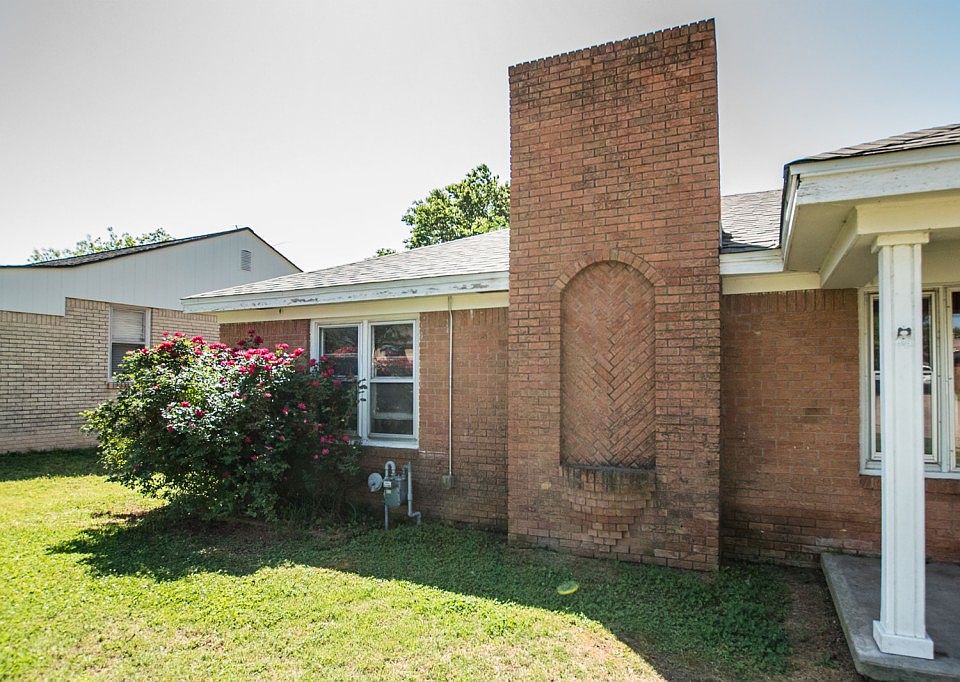 1st image of 1416 Denson Dr