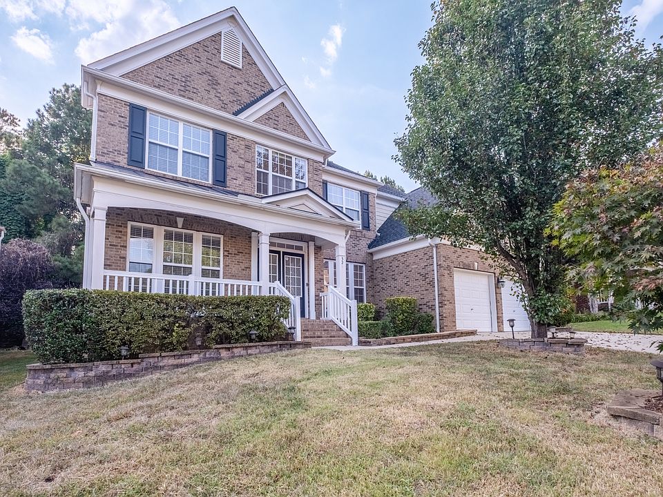 1st image of 320 Sutton Glen Dr
