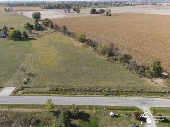 9289 Head O Lake Rd, Ottawa Lake, MI 49267