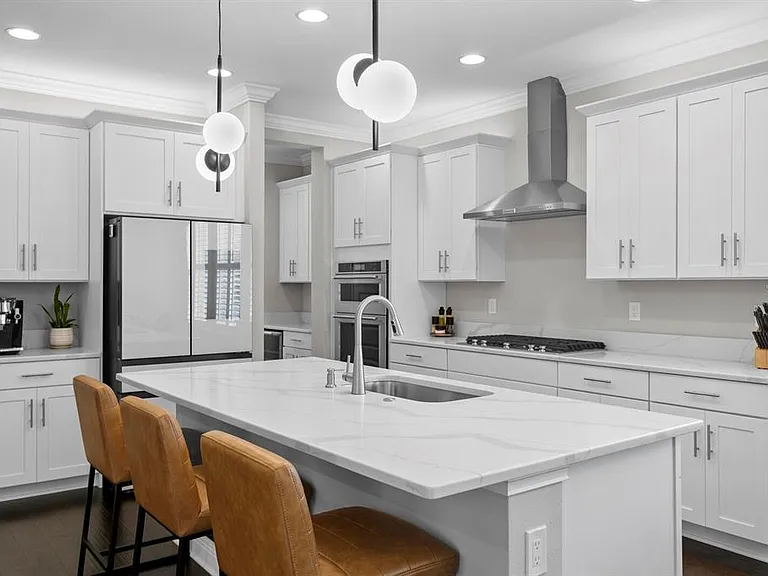 2702 W Cass St — Photo 7