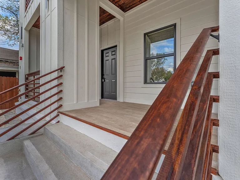 110 Webb St #201 — Photo 7