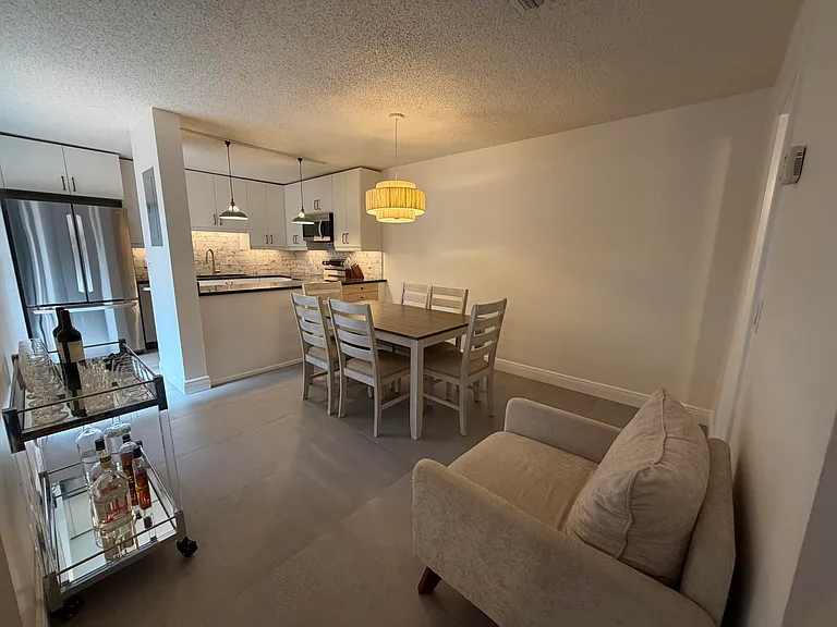 825 Center St #32B — Photo 5