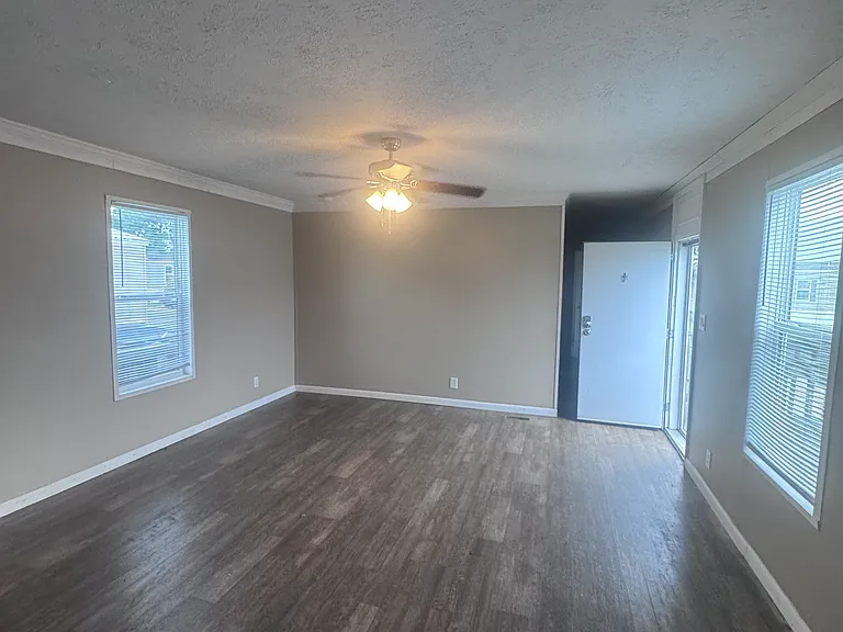 5595 Highway 90 E #124 — Photo 8