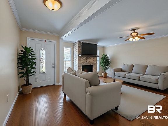 3rd image of 10153 British Ct