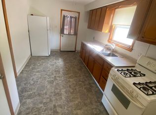 1802 Pulaski St #2, Peru, IL 61354