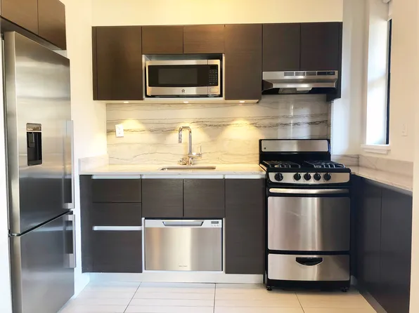 400 East 57th Street 016F image 3 of 6