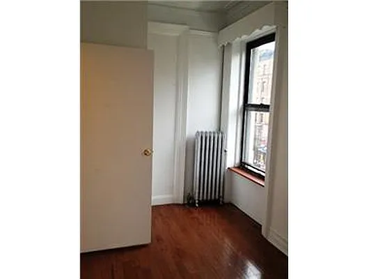 Rented by Douglas Elliman | media 6