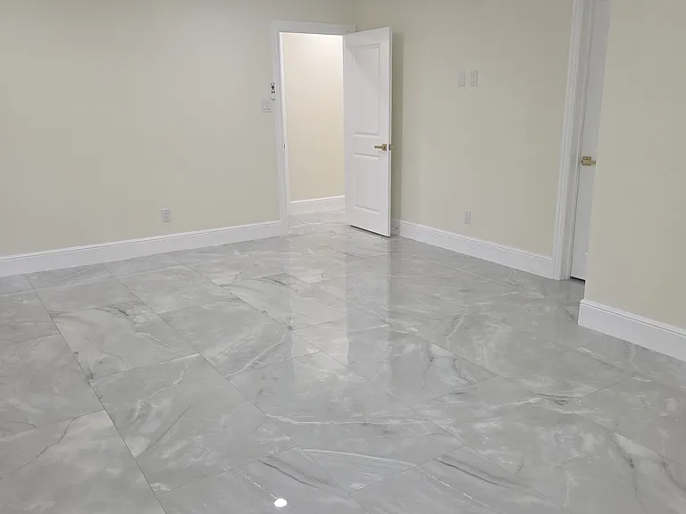17511 Davenway Dr — Photo 46