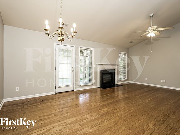 5th image of 6107 Black Willow Dr