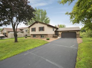 8925 Bass Creek Ct N, Brooklyn Park, MN 55428
