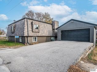 2040 Platteview Dr, Cedar Creek, NE 68016