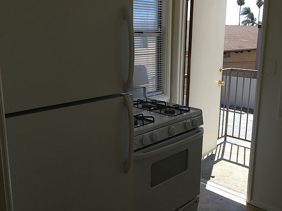 4th image of 1537 Rosecrans Street # Fl 2nd