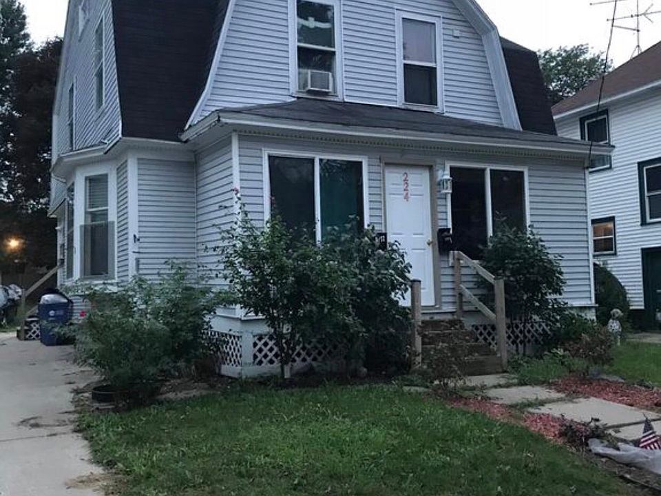 1st image of 224 Page St NE #2
