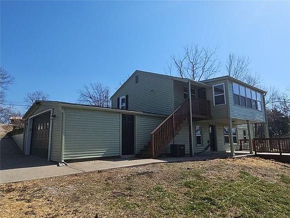 4th image of 8612 Grant Dr
