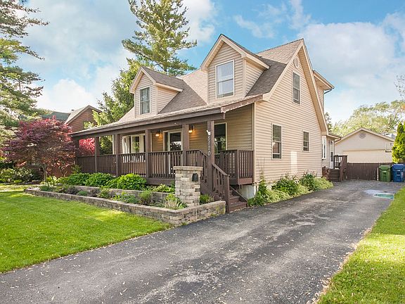 2nd image of 5420 W Otto Pl