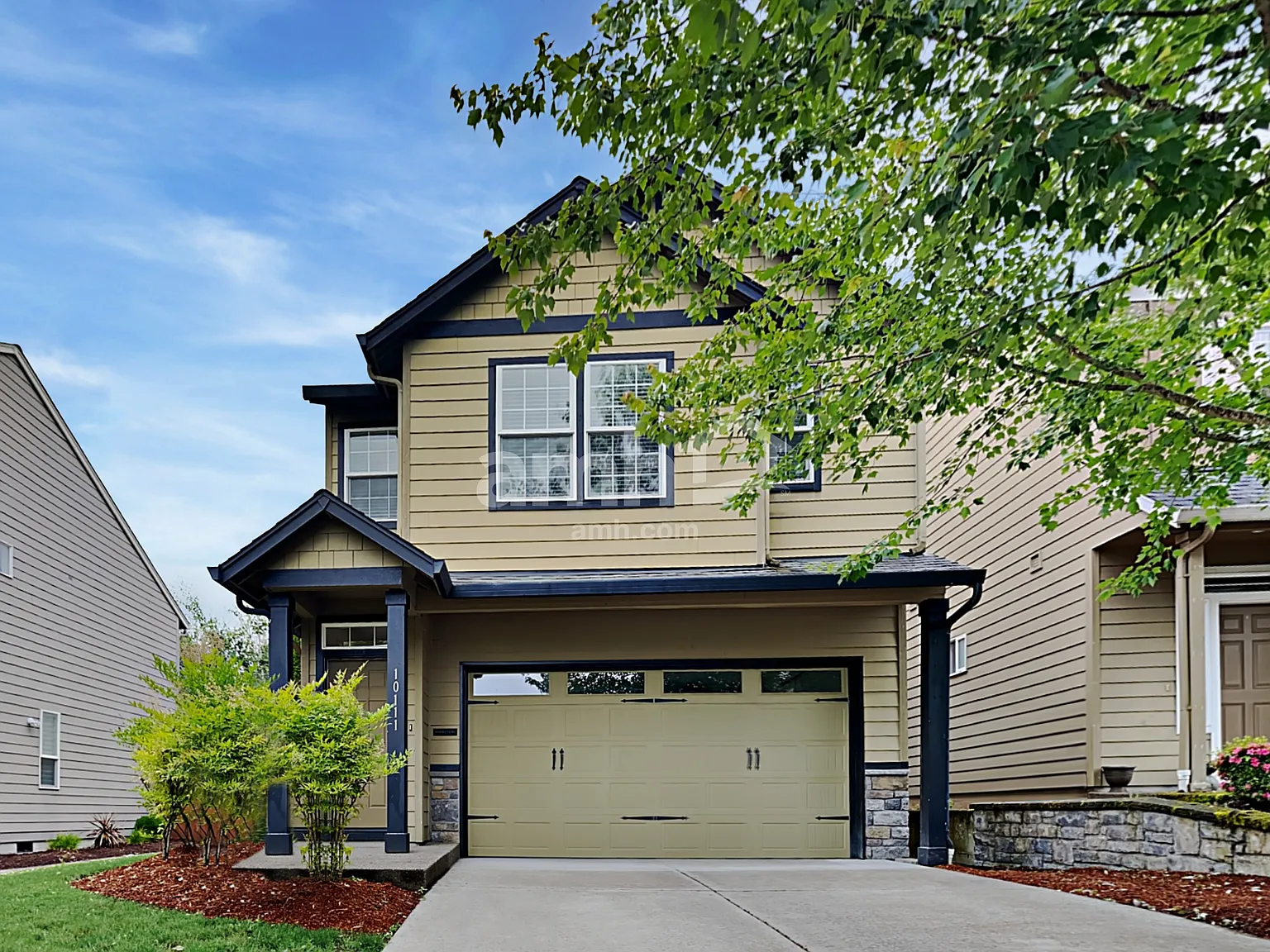 3 bed, 2.5 bath, 1998 sqft, $2,950 — Photo 1