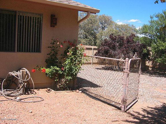2nd image of 725 E Cinnabar Dr