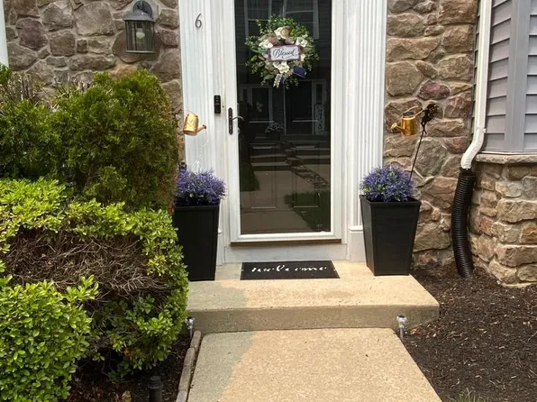 6 Fox Ct, Delanco, NJ 08075