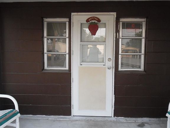 5th image of 1833 Hoyle Dr
