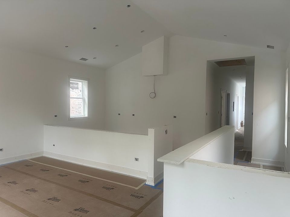 Living room/kitchen open concept