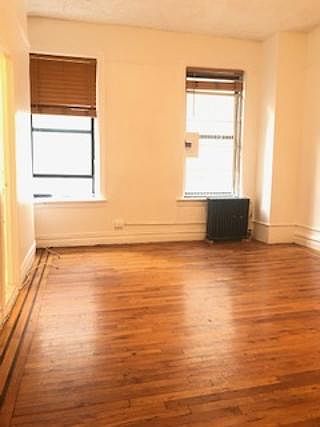 1st image of 1022 3rd Ave APT 6