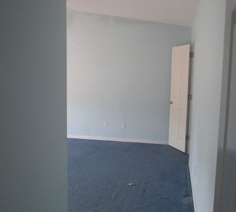 5th image of 10008 Centre St