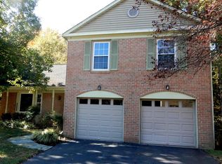7014 Maple Tree Ln, Springfield, VA 22152