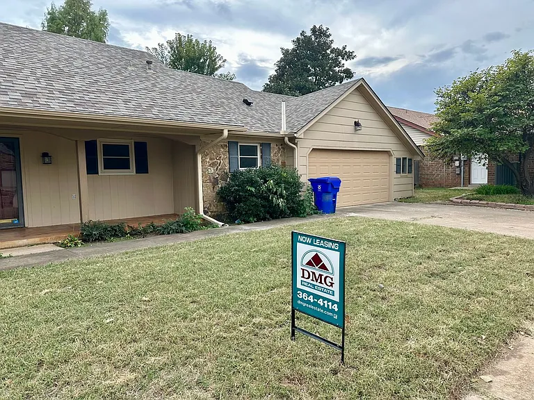 3608 Chatham Ct — Photo 5